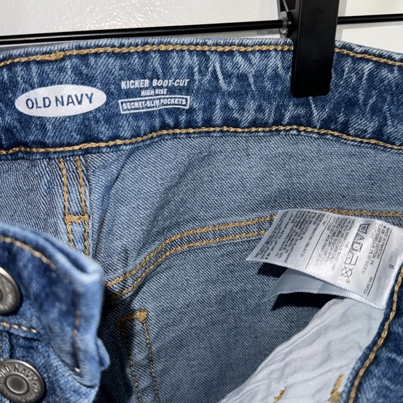 Old Navy Boot-Cut Jean - Picture 4 of 4
